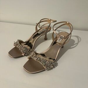 Badgley Mischka Gold Embellished Heels Telissa Kitten Heel Sandals size 9